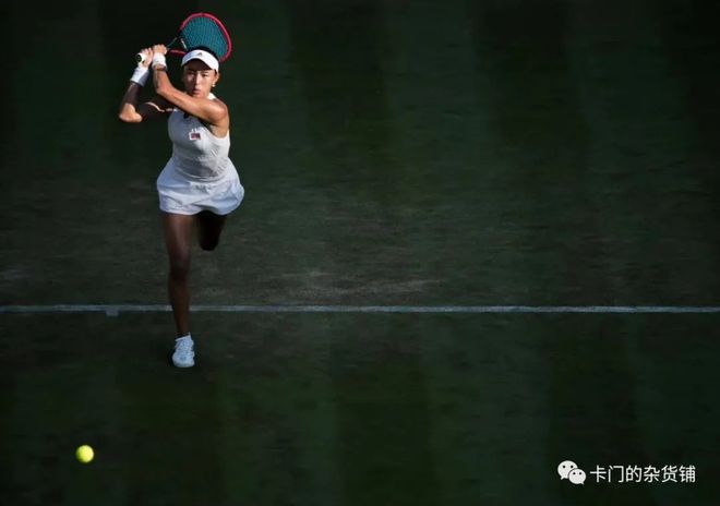 的风格著称 的风格著称